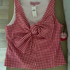 Nwt- Never Worn. Cropped Gingham Red/White Print Top Cropped Gingham Cotton Top, Red Gingham Top, Chic Gingham V-neck Blouse, Spring Gingham V-neck Top, Wrap Halter Top, Retro Gingham Top With Button Closure, Spaghetti Strap Crop Top, Linen Crop Top, Linen Crops