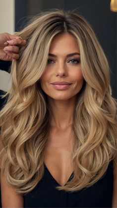 Blowout Haircut Long Hair, Side Long Hairstyles, Haircuts For Long Hair Side Part, 90s Bombshell Hair, Hot Mom Haircut, Cute Mom Haircuts, Side Part Hair, Mom Haircuts, Blonde Hair Transformations