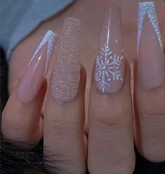 Winter Nails Acrylic, Christmas Nails Easy, Christmas Gel Nails, Colorful Nails, Cute Acrylic Nail Designs, Snowflake Nails, Christmas Nails Acrylic, Acrylic Nails Coffin Short, Pink Acrylic Nails