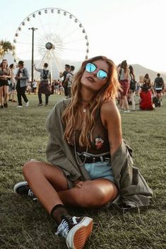 Mode Coachella, Summer Music Festival Outfits, Look Da Festival, Music Festival Photography, Girly Heels, Jewelry Nails, Coachella Vibes, Festival Outfit Inspiration