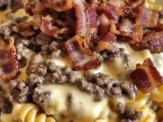 Loaded Bacon Cheeseburger Alfredo Pasta Recipe - A Cheesy, Meaty Delight You Can't Resist - NewsBreak Dreamsicle Salad Recipe, Muscle Meals, Rice Paper Rolls Recipes, Turkey Bacon Recipes, Cheesy Meatloaf, Mousse Cake Recipe, Pasta Recipes Alfredo, Enchilada Casserole Recipes