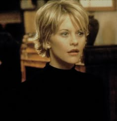 Flippy Hair, Curled Bangs, Bang Hairstyles, Meg Ryan, Mom Hairstyles