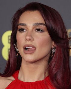 Beautiful Dua, Celebrity Makeup Looks, Hair Icon, Long Red Hair, Burgundy Hair, Without Borders