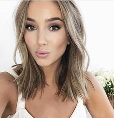 pinterest / lilyxritter Hair Bayalage, Lob Bob, Long Bobs, Spring Hair Color, Medium Short Hair, Dark Blonde Hair, Blonde Hair With Highlights, Ash Brown