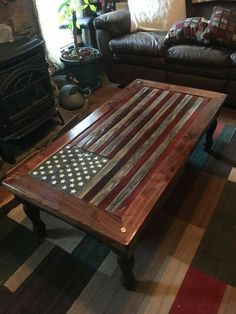 an american flag coffee table in the living room