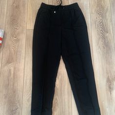 Nwt H&M Black Pants Sz Xs Trendy Workwear Pants By H&m, Trendy Workwear Pants From H&m, H&m Pants With Elastic Waistband, H&m Trousers With Elastic Waistband, Trendy Black Bottoms By H&m, Trendy Black Bottoms From H&m, Black Trousers From H&m, H&m Black Trousers, H&m Casual Ankle-length Pants