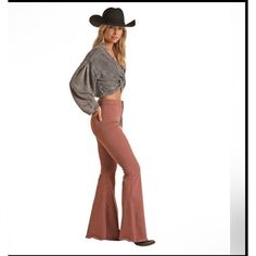 Nwt Rock & Roll Denim Rose Bargain Bell Jeans Flare Western Cowgirl Size 27x36 Such Cute Flare Jeans! These Run True To Size With Some Wiggle Room. If You’re In Between Sizes, I Would Suggest Sizing Down. They Are High Rise. They Fit Just Below The Belly Button On Me. They Are Super Flattering. Soft, Lightweight, Stretchy Denim. Advanced Slimming Stretch Technology. Lainey Wilson Look. Laying Flat (Approximate Measurements) 13.25” Waist (Will Stretch A Little More) 10” Rise 36” Inseam High Waist Cowgirl Jeans, Cowboys Boots Jeans, Women Cowgirl Jeans, Bell Bottom With White Boots, Boots To Wear With Bell Bottoms, Roller Skating Flare Jeans, Rodeo Queen Pants, Fine Western Wear, What Shoes To Wear With Bell Bottoms Boots