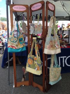 Tote bag display at craft show. www.trishstitched.com Flea Market Displays, Flea Market Display Ideas, Cutco Knives, Craft Displays, Farmer Market, Indie Craft