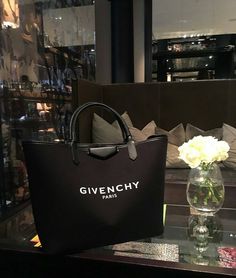 Givenchy Bag, Bag Obsession, Swag Bag, Coach Horse And Carriage Tote, My Pinterest, Purse Accessories, Chanel Deauville Tote Bag, Boston Bag, Purses Designer