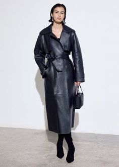 Trench Coat Design, Petite Dresses Casual, Leather Shirt Dress, Leather Jumpsuit, Classic Trench Coat, Work Outfit Ideas