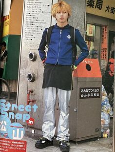 Fruits Magazine, Japanese Street Fashion, Cool Fits, J Fashion, Pose Reference Photo, Japan Fashion, Harajuku Fashion, 2000s Fashion, Japanese Fashion