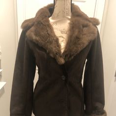 Gerard Darel Ladies Brown Faux Fur Shearling Jacket Size 38 Button Closure Fall Colors Clothes, Shearling Jacket Outfit, Vintage Fur Jacket, Coat With Fur Trim, Fur Trim Jacket, Fur Blazer, Fur Lined Jacket, Brown Fur Coat, Winter Blazer