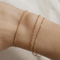 Minimalist Bracelet Chains Gold Plated Bracelet Stack Simple Bracelets Gifts For Her Elegant Bracelet Chains Birthday Gifts Bracelet Stack Simple, Gold Armband, Jewelry Simple, Gold Bracelets, Simple Bracelets, Elegant Bracelet, Minimalist Bracelet, Gold Plated Bracelets, Bracelets For Women