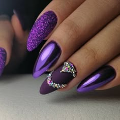 Purple Chrome Nails, Purple Nail Art Designs, Glitter Nail Designs, Girls Nail Designs, Purple Glitter Nails, Silver Nail Art, Purple Nail Art, Purple Acrylic Nails, Purple Nail Designs