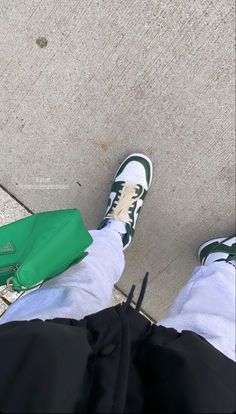 Nike Dunk High Spartan Green, Dunk High Spartan Green, Green Outfit Men, Green Shoes Outfit, Maggie Macdonald, Air Jordan Outfit, Dunks Outfit, Jordan Outfit, Modesty Outfits