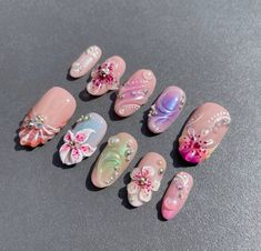 mermaid nails inspo Mermaid Core Nails, Mermaid Nail Ideas, Siren Nails, Jellyfish Nails, Summer Spring Nails, Mermaid Nail Art, Mermaid Nail, Wow Nails, Gel Nails Diy