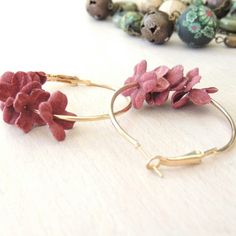 Must have... my favorite pair🌺 Bronze Hair, Jewelry Floral, Etsy Earrings Dangle, Floral Earrings, Earrings Dangle