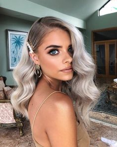 Elegant Wedding Hairstyles, Bridal Hair Down, Birthday Hairstyles, Elegant Wedding Hair, Glam Hair, Wedding Hair Inspiration, Wedding Hair Down, Bridal Hairstyles, Hairstyles Easy