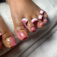 Acrylic Pedicure, Pedicured Toes, Pedicure Designs Toenails, Toe Nail Color, Come See Me