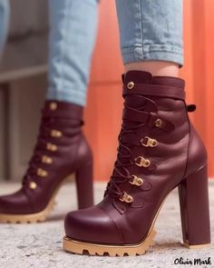 OliviaMark - Bottes courtes en daim à lacets et à talons hauts, style Martin Traditional Japanese Clothing, Chelsea Boots Style, Boots Shoe, Burgundy Boots, Rough Heels, Studded Shorts, Japanese Clothing, Botas Chelsea, Elegant High Heels