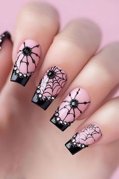 Spiderweb Nails Tutorial, Creepy Halloween Nail Designs, Scary Nails Designs, Halloween Stitch Nails, Halloween Nails Inspiration, Bride Of Frankenstein Nails, Skeleton Nails Designs, Goth Fall Nails, Halloween Gel Nails Ideas