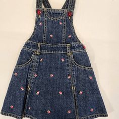 Gymboree Overall Dress Denim Flower Embroidered Size 18-24 mos NWT Ivory Sweater Dress, Vintage Kids Clothes, Bee Dress, Girls Jumpers, Black Striped Dress, Denim Flowers, Dress Denim, Sleeveless Dress Summer, Corduroy Dress