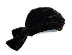 This is a beautiful black velvet mid century hat with a large bow to one side.  The fabric is styled much like a turban, but on a small scale.   It measures 4" tall, 7" wide, circumference 21".  Union made in New York.  Quite stylish and in excellent vintage condition.  Shipping included. Black Evening Hat With Bow, Damask Linen, Velvet Hat, Union Made, Large Bow, White Crochet, Halle, Black Velvet, Vintage Pink