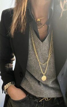 Anne Bing, Look Boho Chic, Mode Casual, Volleyball Hairstyles, Looks Chic, Style Mistakes, 가을 패션, Work Outfits Women, Fashion Over 50