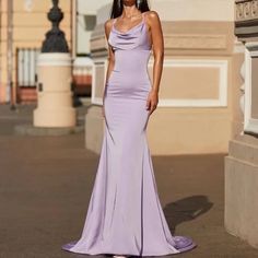 Never Worn Anluxelabel Dress. Beautiful Lilac Color With A Train. Lilac Formal Dress, Vestido Color Lila, Lilac Gown, Mermaid Gown Prom, Simple Prom Dress Long, Fitted Gowns, Prom Inspo, Salou, Silky Dress