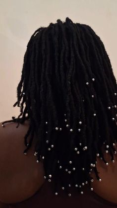 BEADED LOCS 2.0 - We baaack! What do you think? I looove them . . #beadedlocs #locjourney #girlswithlocs #shaylocs #dreadlocks #dreadlocs #explorepageready #locstylesforwomen #naturalhairstyles #teamlocs #loccommunity #naturalylocd #loclife #loclove #locs #locskenya #womenwithlocs #healthyhair #locnation #loclove #locsndreads #locsandmelanin #thelocblock #loctribeke #kenyanlocdcommunity Beaded Locs, Minimal Hairstyle, Dreadlocks Hair Care, Locs Journey, Curls For The Girls, Beautiful Dreadlocks, Short Locs Hairstyles, Dreadlock Style, Dreadlock Styles