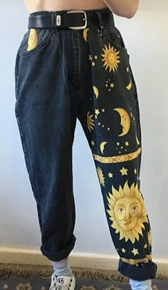 Flower Clothing Aesthetic, Lunar Themed Outfits, Dirtcore Outfit, Galaxy Aesthetic Clothes, Moon Based Outfits, Outfits For Scorpios, Spacecore Aesthetic Outfit Men, Spacecore Outfits Male, Cute Artist Outfits