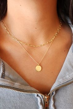 Sweet & simple - this dainty layered necklace will be your go-to for all your outfits this season! Adjustable length Lobster clasp closure #Embracing #of #Gemstone #the #Art #Beauty #and #Minimalist #Exploring #the #Jewelry #Elegance #Simplicity #The #Jewelry How To Layer Necklaces, Layered Necklaces Aesthetic, Jessica Stanley, Necklace Layering Ideas, Gold Layered Jewelry, Necklace Combos, Minimalist Accessories Jewellery, Necklace Stacks, Jewellery Project