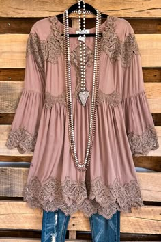 AHB EXCLUSIVE - The Most Beautiful Top - Mocha Size 16 Fashion For Women, Alternative Fall Fashion, Plus Size Boutique Clothing, Womens Plus Size Fashion, Plus Size Pretty, Bohemian Shirt, Dress Extender, Plus Size Fall Outfit, Secret Closet