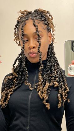 Spring twists done by meeee :) Hairstyles For Spring Twists, Spring Twist Hairstyles Medium, Medium Spring Twist, Spring Twist Braids, Spring Twist Hairstyles, Spring Twist Hair, Afro Twist, Spring Twists, 4c Natural