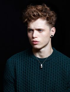 CONTEMPORARY. such a different look. Hate the face, LOVE the hair! I like the tousled ginger look. Wavy Red Hair, Curly Men, Hair Side Part, Haircuts 2014, Current Hair Trends, Hairstyles Undercut, Hair Asian, Epic Hair