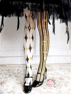 New Release: 【-Stripe Clown Halloween Version-】  80D Lolita Tights

◆ Shopping Link >>> https://lolitawardrobe.com/stripe-clown-halloween-version-80d-lolita-tights_p7522.html Clown Fashion Aesthetic, Clowncore Fashion, Clown Aesthetic, Ruby Rabbit, Clown Design, Halloween Circus, 가을 패션