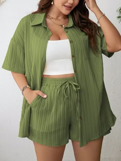 Plus Size Spring/Summer Casual Loose Shoulders Wide Shirt And Tie Shorts Two-Piece Set Green Casual  Short Sleeve Woven Fabric Plain  Non-Stretch  Women Plus Clothing, size features are:Bust: ,Length: ,Sleeve Length: Summer Loose Outfits Casual, Plus Size Outfits With Shorts, Tulum Outfits Ideas Plus Size, Plus Size Summer Style, Big Girl Summer Outfits, Summer Outfits Casual Plus Size, The Little Mermaid Dress, Summer Style Plus Size, Plus Size Shorts Outfit