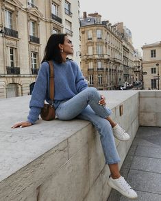 London Outfit 2023, Rainy Day Look Outfits, Outfits To Wear In Italy Winter, Milan In The Fall, Outfits For Madrid Summer, France In The Fall Outfits, Rome Outfits Spring What To Wear, Lisbon Outfits Winter, Spain Autumn Outfits