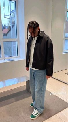 90s Winter Outfits Men, Men’s Fancy Outfit, Button Up Shirt Men Outfits Streetwear, Simple Aesthetic Outfits For Men, Masculine Men Outfit, Men Inspo Outfit, Im 5ft, Mens Fashion Aesthetic Street Styles, Outfit Streetwear Homme