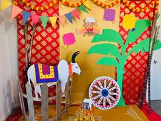 India Theme Classroom Decoration, Pongal Backdrop Ideas, Pongal Board Decoration Ideas, Sankranthi Decoration Ideas At School, Pongal Theme Decoration, Sankranti Board Decoration, Pongal Decoration Ideas For School, Bornhan Decoration At Home, Pongal Celebration Decoration