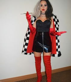 Easy Girl Halloween Costumes, Pelottava Halloween, Makeup Zombie, Halloween Fest, Cruella Deville, Holloween Costume