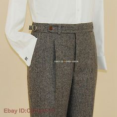 Italian Trousers Men, Mens Pleated Trousers, Mens Trousers Fashion, Italian Pants, Mens Pleated Pants, Fashion Thoughts, Dapper Man, Tweed Men, Man Pants