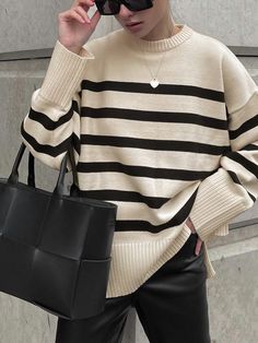 Parisian Stripe Sweater Parisian Stripes, Estilo Hipster, Chique Outfit, Pull Oversize, Pullover Outfit, Mini Robes, Oversized Pullover, Loose Sweater, Y2k Streetwear