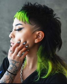 Editorial Short Hair, Mullet Hair Color, Alternative Mullet, Black And Yellow Hair, Punk Mullet, Micro Fringe, Queer Hair, Short Punk Hair, World Hair