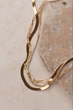 Herringbone (snake) gold chain, tennis necklace and paperclip chain by Vie en Bleu jewelry Necklace Product Photography, Chain Necklace Outfit, Necklace Photography, Womens Jewlery, Chains Aesthetic, Jewelry Product Shots, Gold Huggies, Creative Jewelry Photography, Earrings Chain