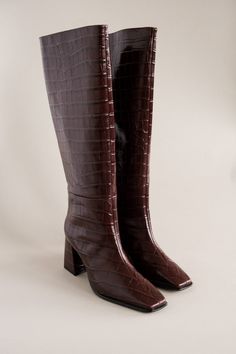 Intentionally Boots TGIF knee high boot in embossed maroon leather. Made in China. ILC3-1101 PIPE AND ROW Holiday Dresses Women, Slingback Mules, Maroon Leather, Holiday Party Outfit, Holiday Looks, Maroon Color, Lifestyle Shop, Tgif, Made In China