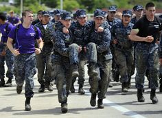 Naval academy - Leave no man behind Thank You Soldiers, American Patriotism, United States Naval Academy, The Crucible, Navy Life, Future School, Combat Training, Naval Academy, Military Pictures