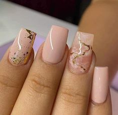 Blush Nail Designs, Blush Nail, Acrylic Nails Nude, Gold Acrylic Nails, Beauty Nails Design, Work Nails, Blush Nails, Acrylic Nails Coffin Short