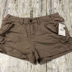 Questions? Leave A Comment Below! Brown Cargos, Cargo Shorts Outfit, Brown Cargo Shorts, Thrift Wishlist, Cargo Shorts Women, Micro Shorts, Birthday Trip, Cozy Jacket, Free People Shorts