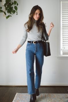 Business Casual Outfits Winter, Business Casual Jeans, Casual Mom Style, Dressy Jeans, Gray Turtleneck, Office Casual Outfit, Transition Outfits, Winter Outfit Inspiration, Layering Outfits